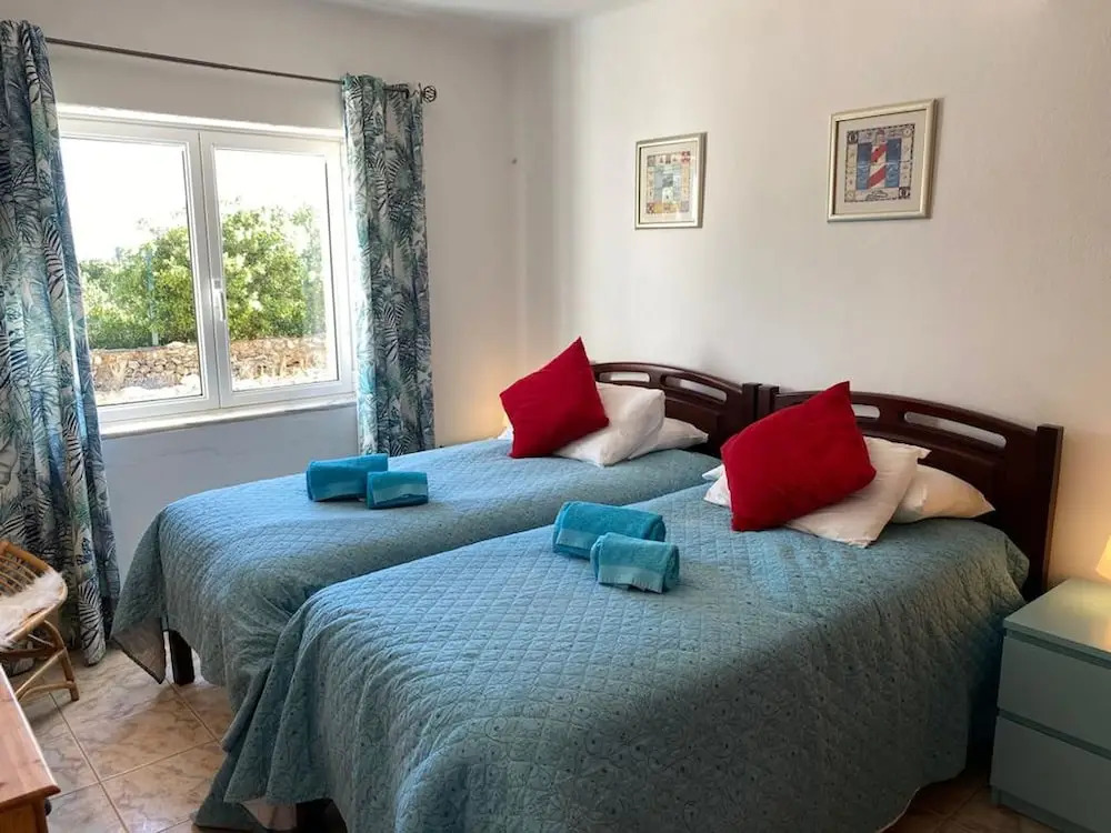 Villa Vale Verde 5 Bedroom Villa, 10 min walk to