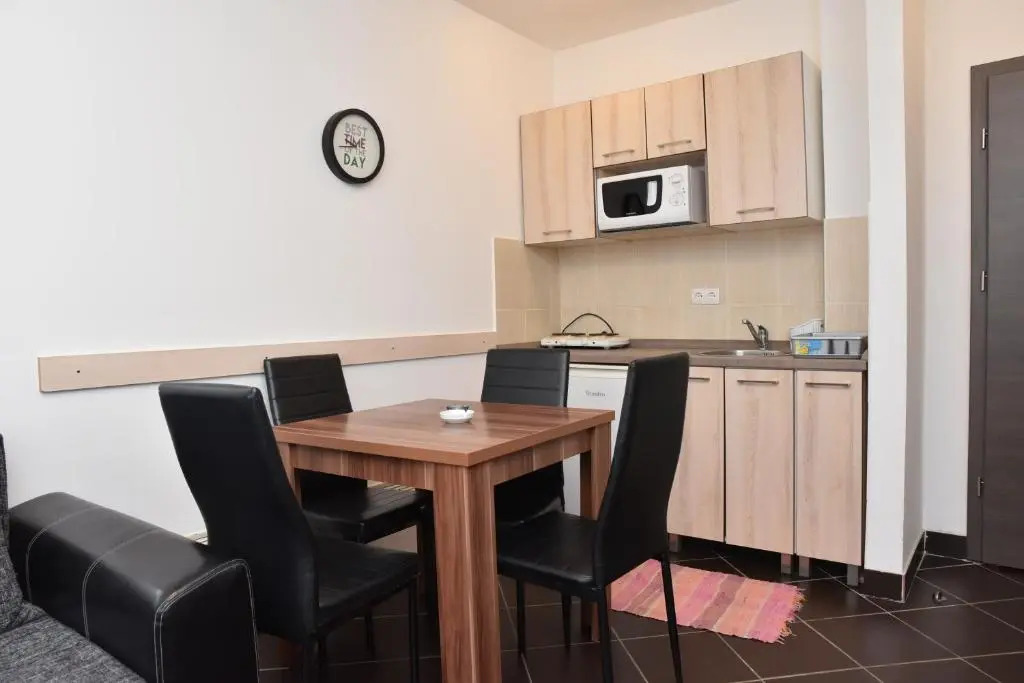Private apartman 5b23 in Kraljevi cardaci