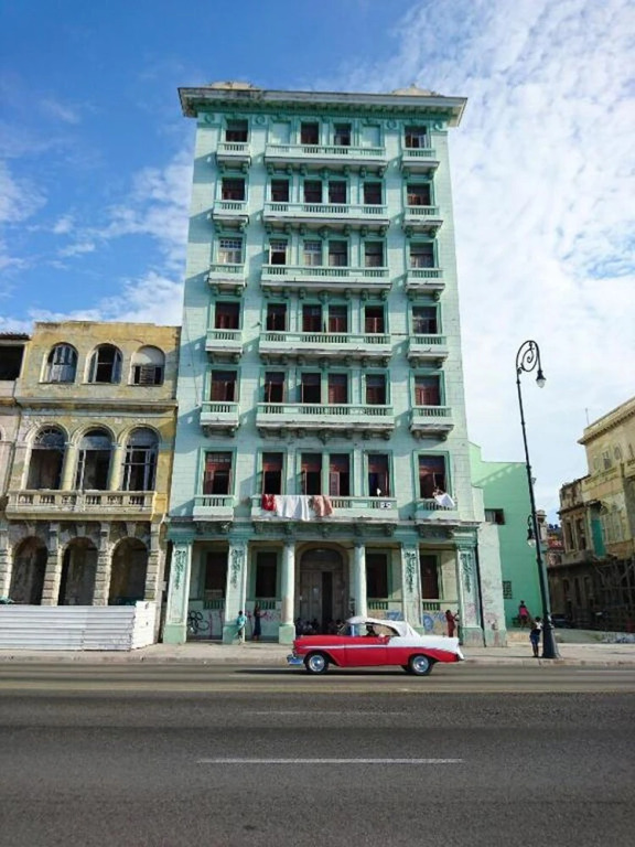 Suites Malecon