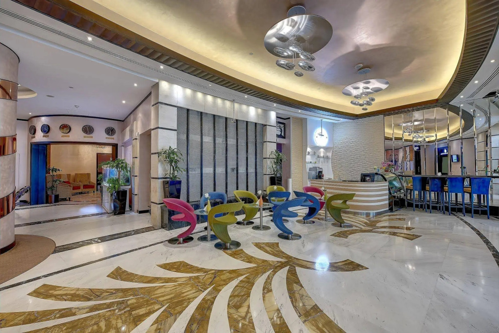 Pavilion Palace Hotel
