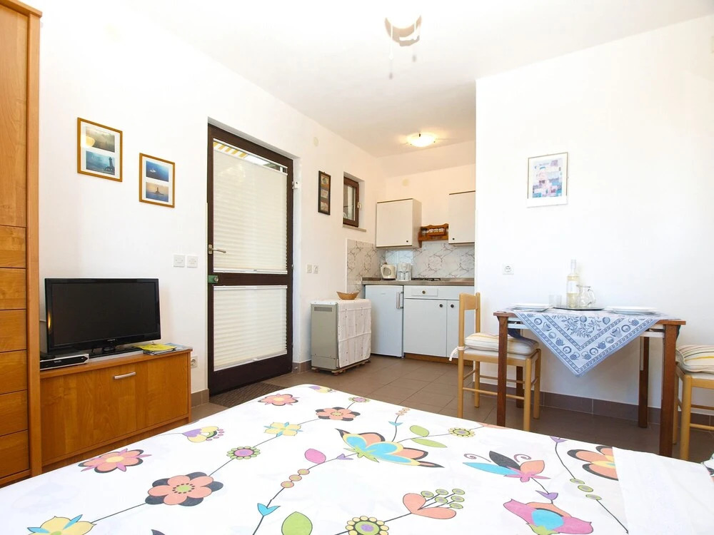 Apartments Eddi 66