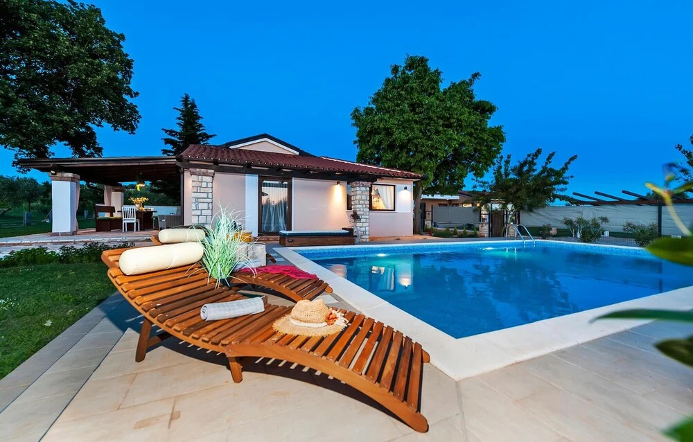 Beach Front Home In Rovinj