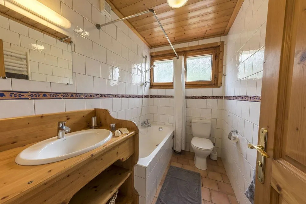 Chalet Bluebell