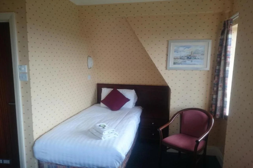 Cumberland Hotel