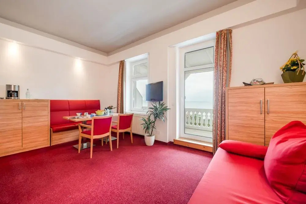 Strandhotel zur Promenade