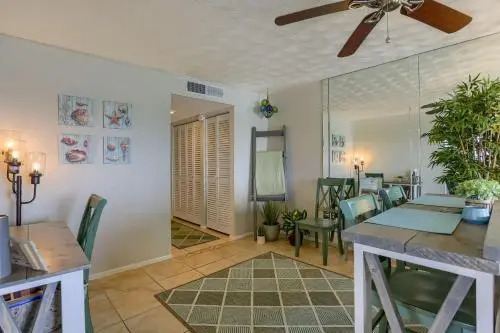 Bayshore Yacht & Tennis Club Luxury Condominiums