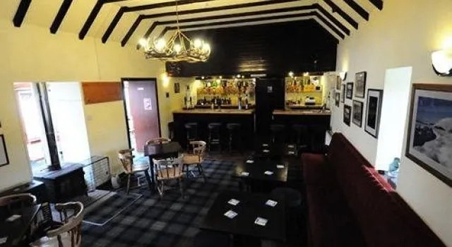 Altnacealgach Motel