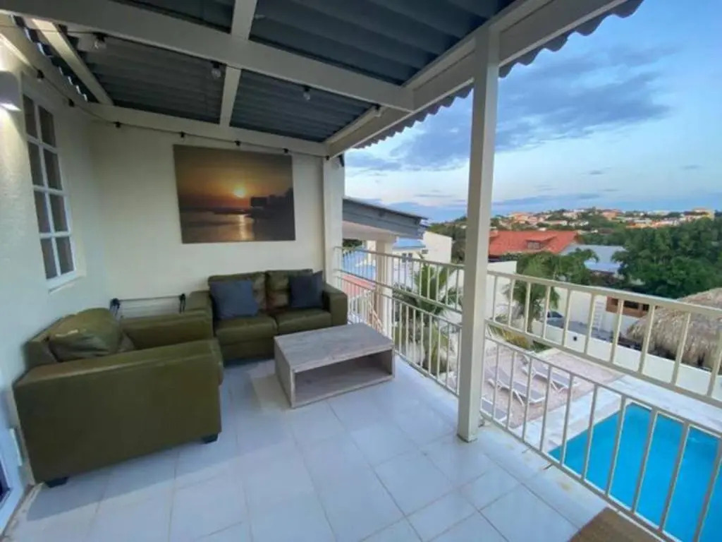 Top location swimming pool, playground & nearby beaches - 4Blessings Curacao