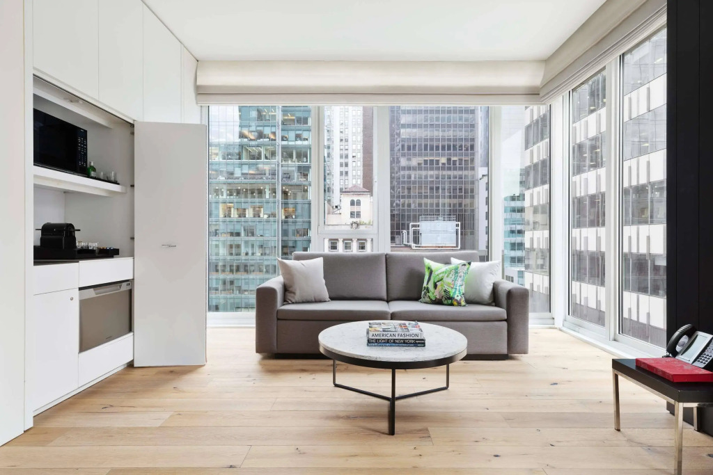 Andaz 5th Avenue, By Hyatt
