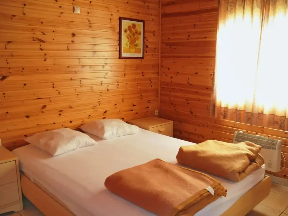 Holiday Home With a Panoramic View of the Ourthe, on a Quietly Located Property