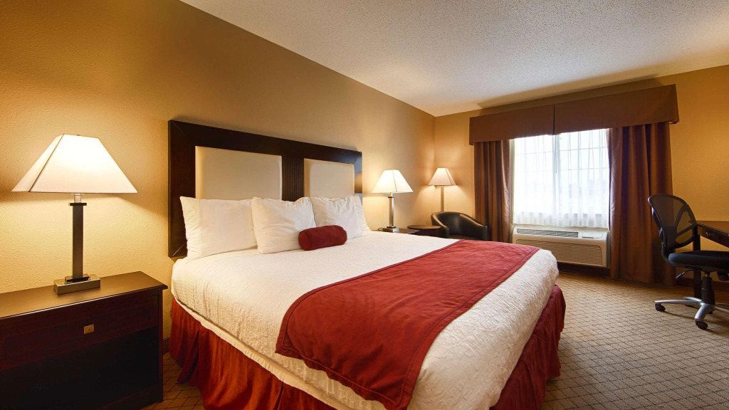 Best Western Macomb Inn