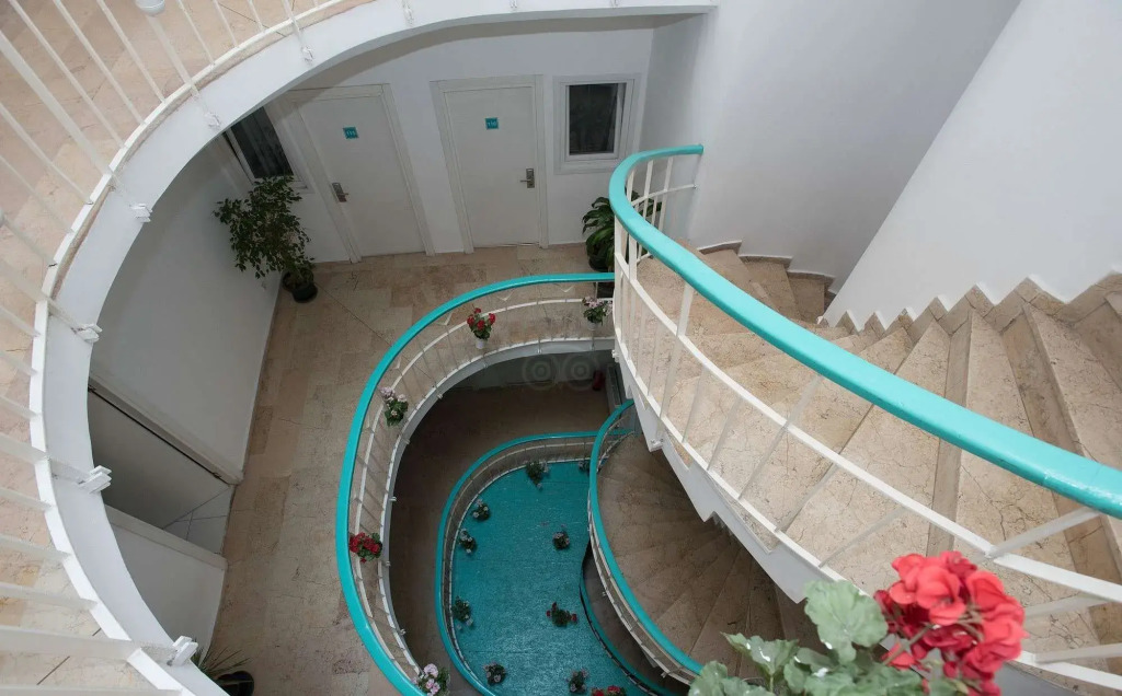 Yazar Hotel