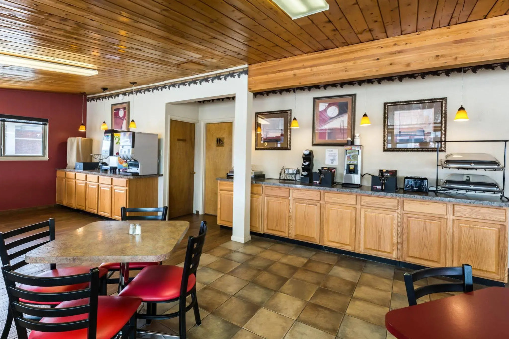 Harmony Inn & Suites