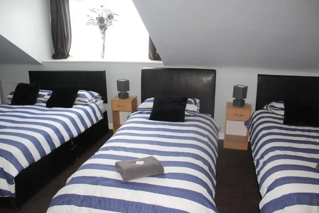 The Vale Apart Hotel