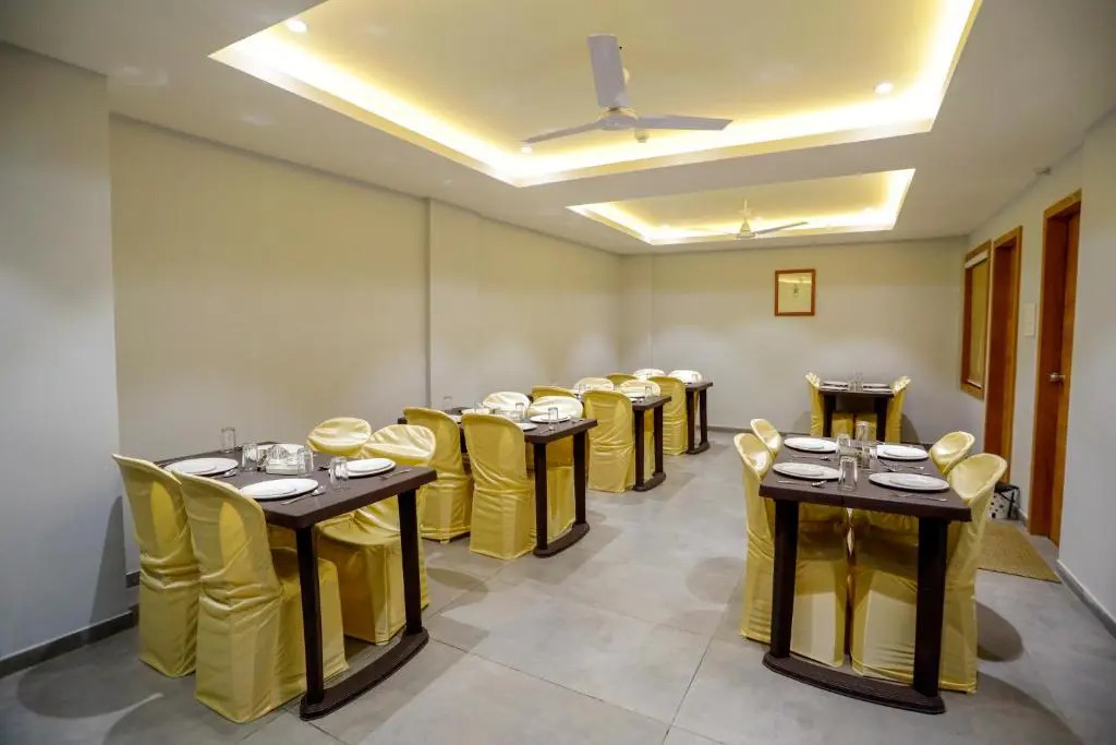 HOTEL OM