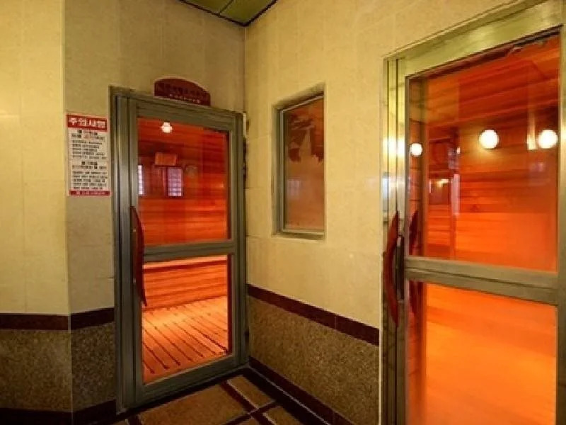 Sky Motel