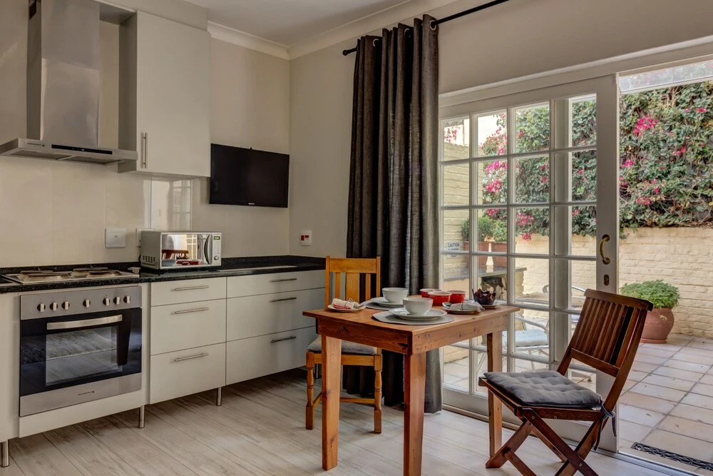 Pin Oaks bnb