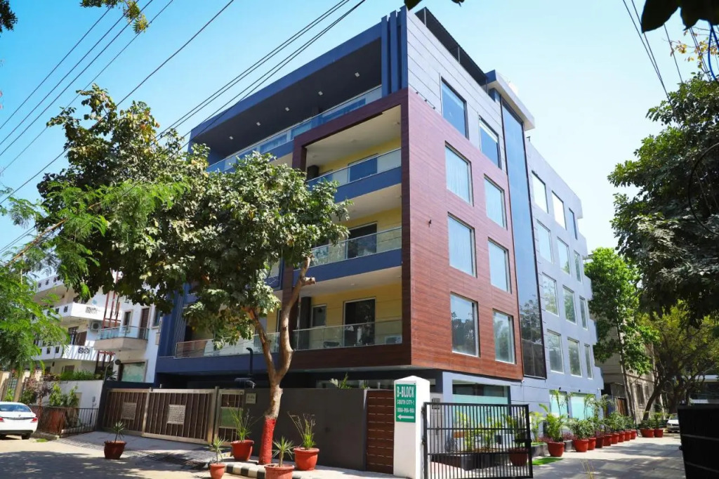 The Empire Rooms & Boutique Near Cyber City Gurgaon