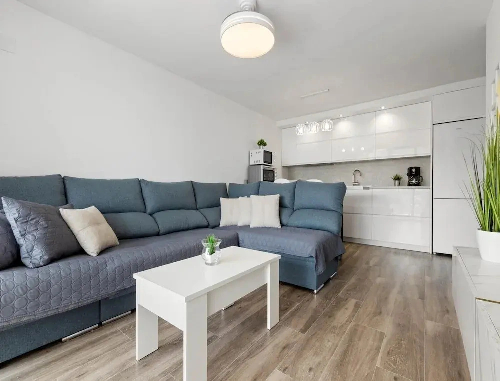 Apartment With Terrace Near the Sea
