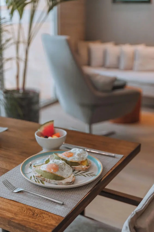 Travelers Orange Suites