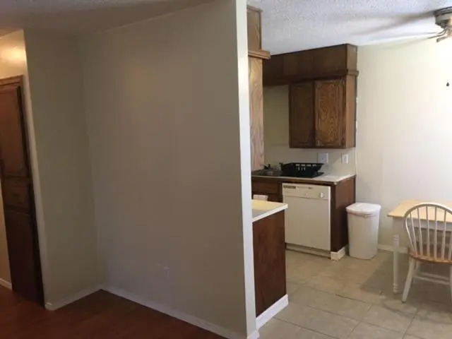 2 Bedroom Apartment for you! Next to Fort Sill