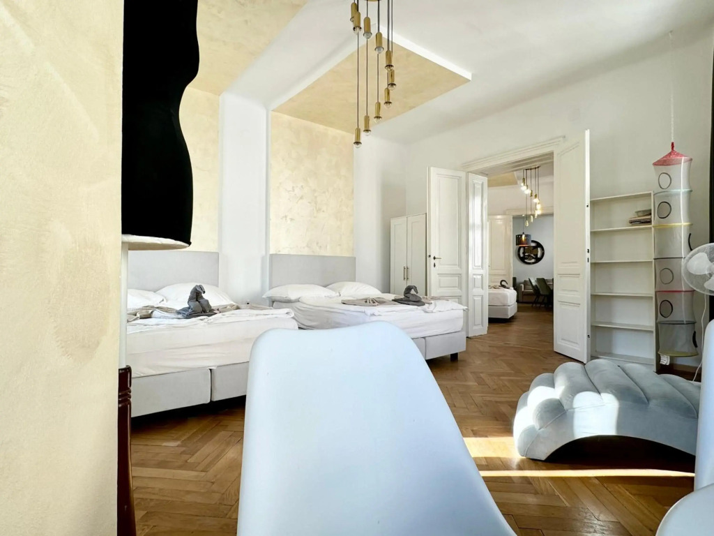 Kutschker Apartments located at famous Vienna Kutschkermarkt