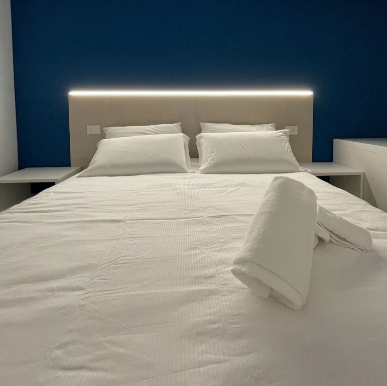 Kings Rooms