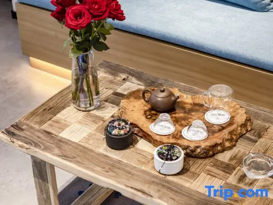 Tea Horse Garden Resort (Kunming Dianchi Xishan Scenic Area)