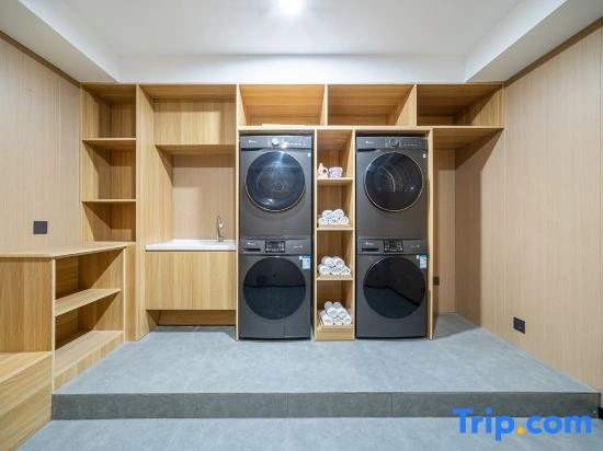 Super 8 Selected Hotel (Kashi Wanda Plaza Shuguang International Branch)