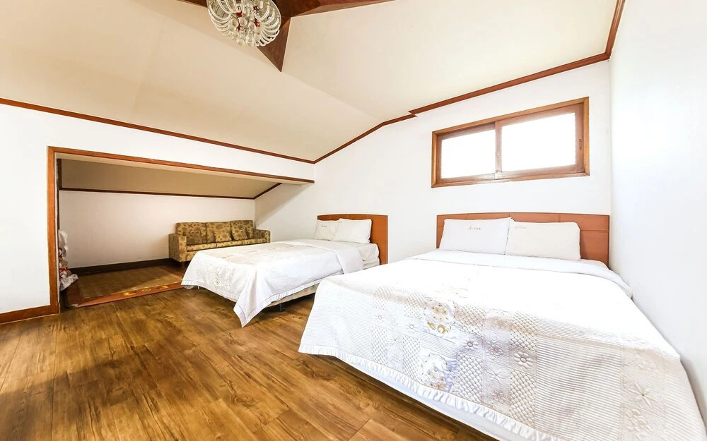 Top Motel