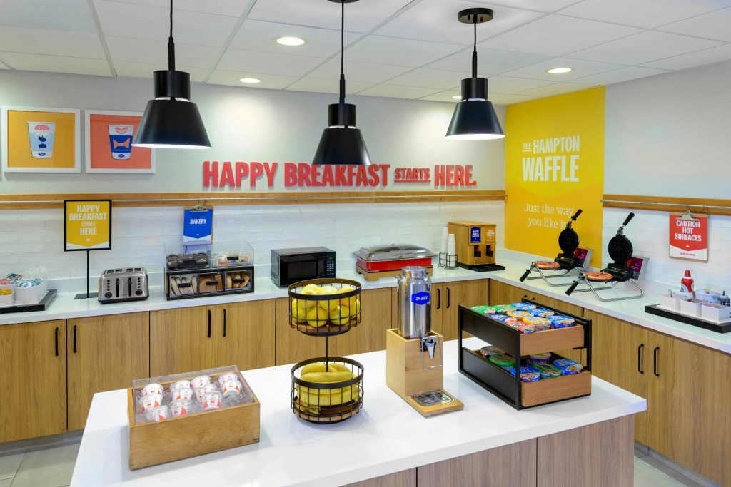 Hampton Inn & Suites-Austin Airport