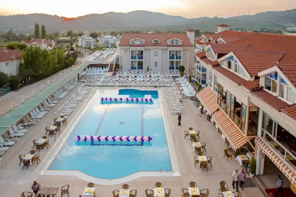 Aes Club Hotel