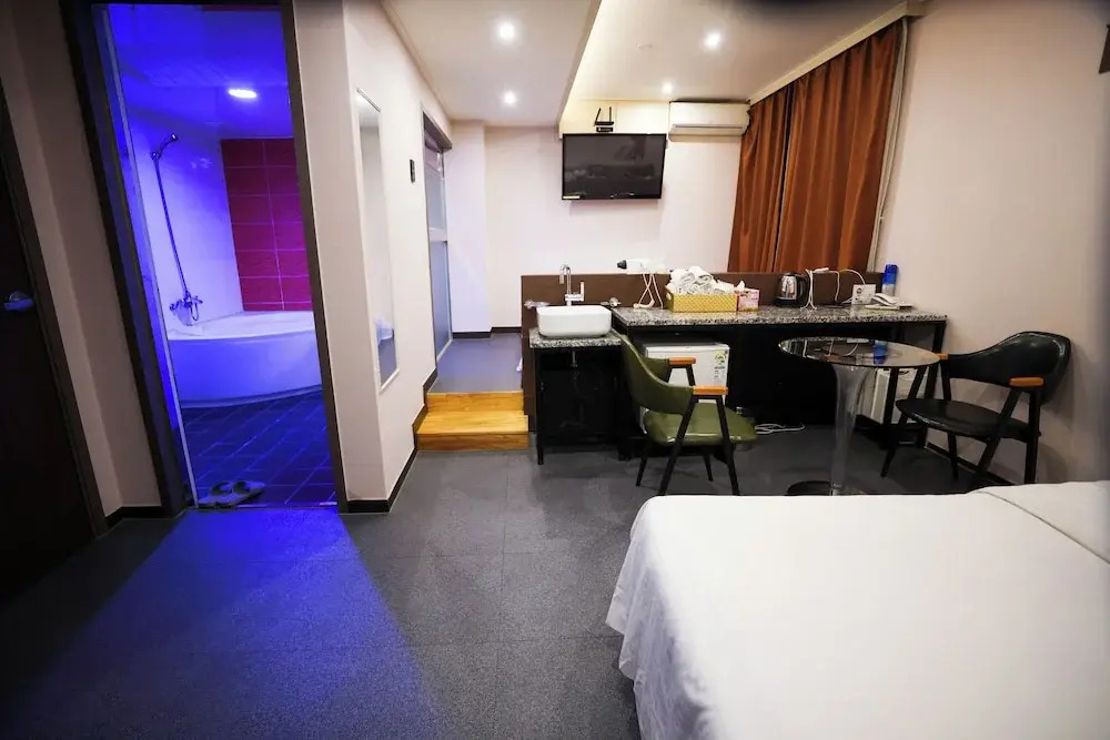 Xmotel Busan