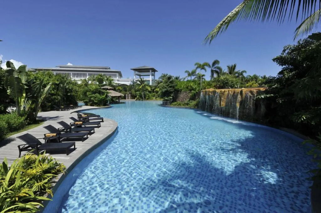 Отель Mingshen Golf & Bay Resort Sanya