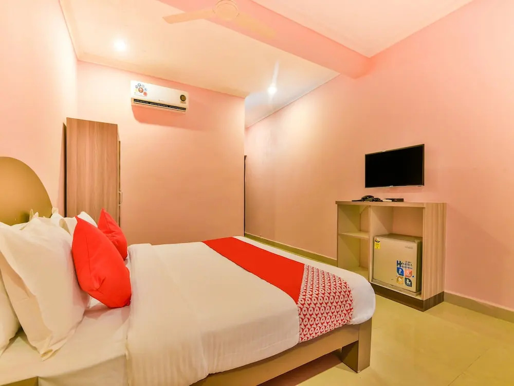 OYO 15836 Pleasure River Front Resort