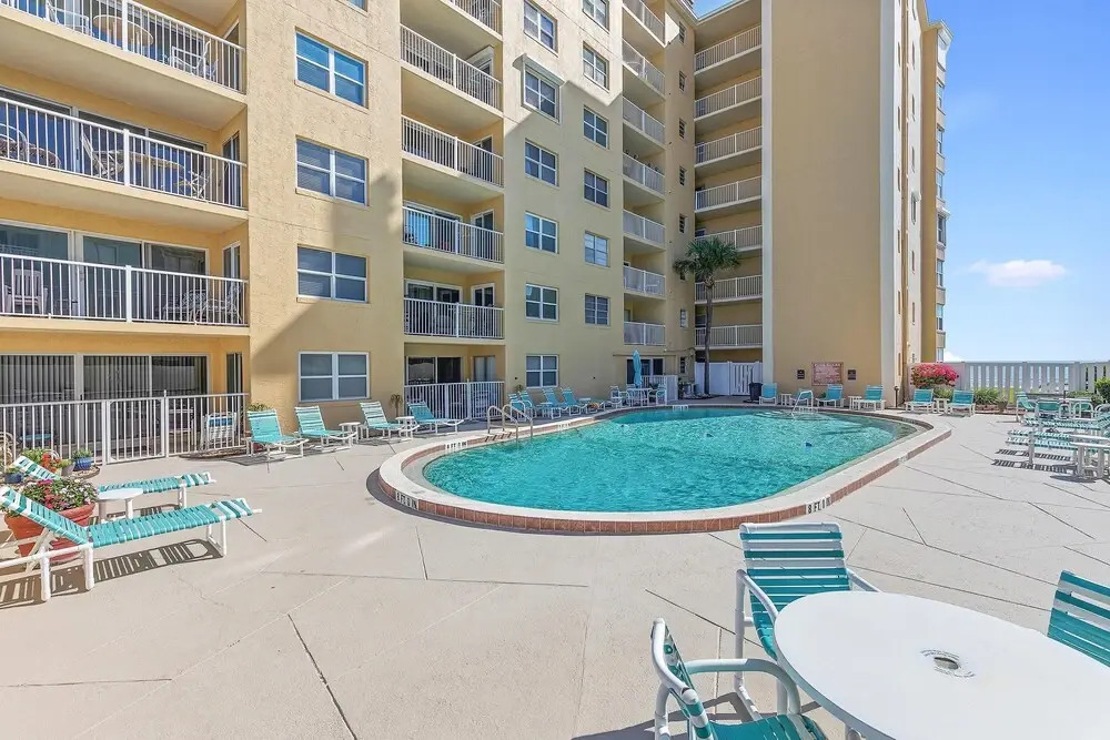 Ponce de Leon Towers 207