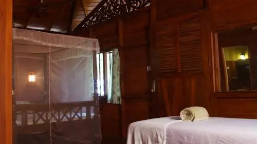 Eden Reverie Cabana And Spa