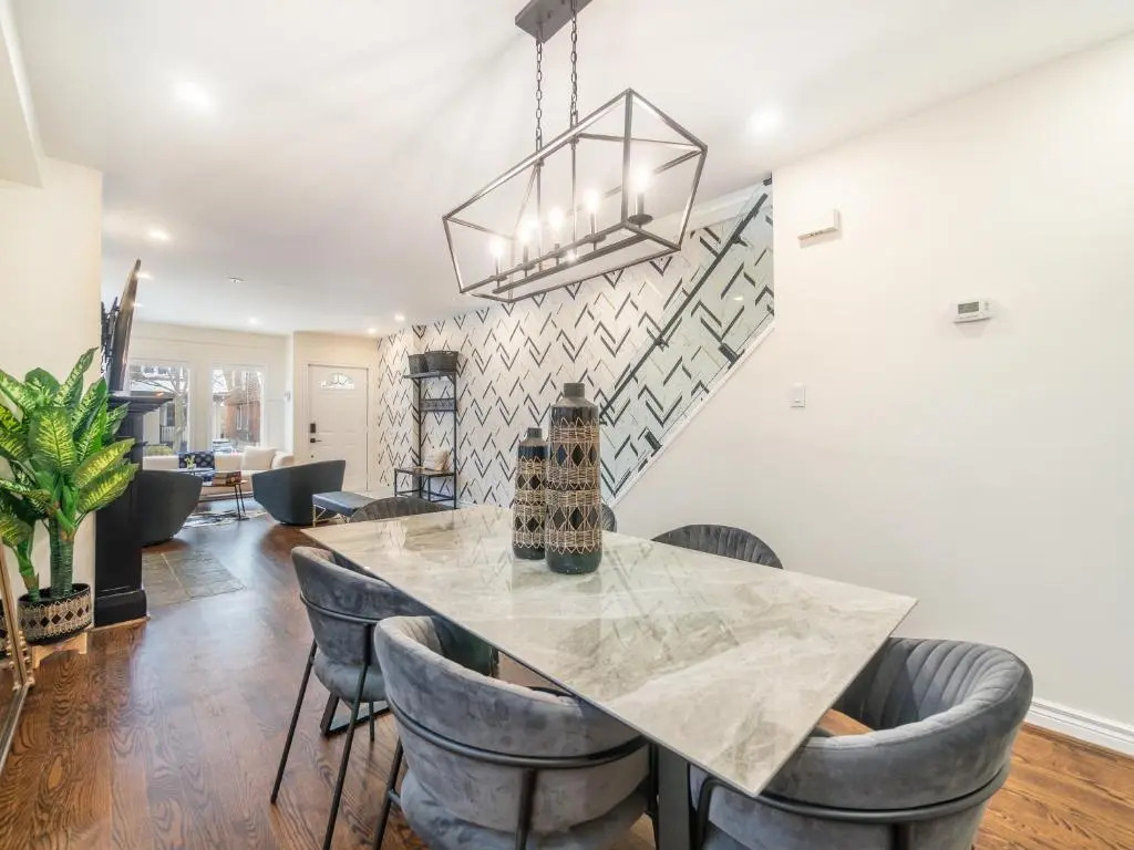 Designer 3Br & 2WR Townhouse