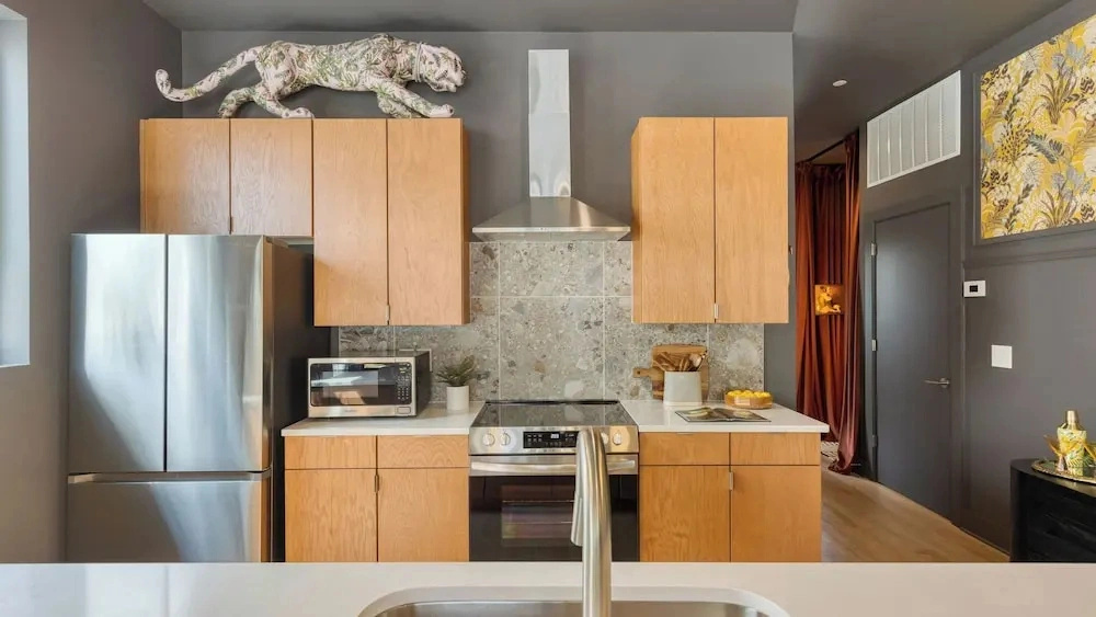 The Bloom House & Cosmic Cowgirl by Avantstay Sleeps 17 + 2 Units Gym + Rooftop + Skyline Views