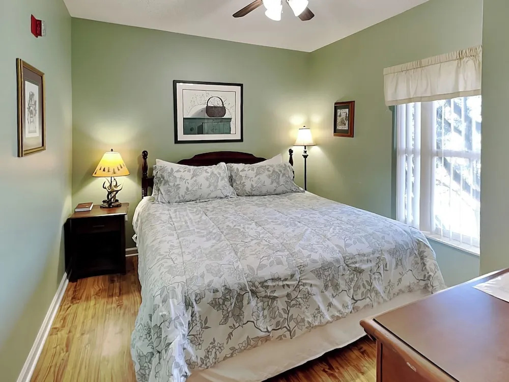 Whispering Pines II by Jackson Mountain Rentals