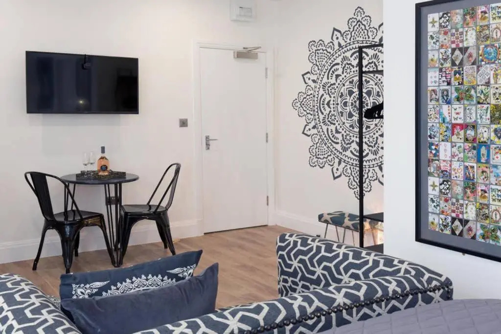 Blackbird Luxury Accommodation Studio Room 9