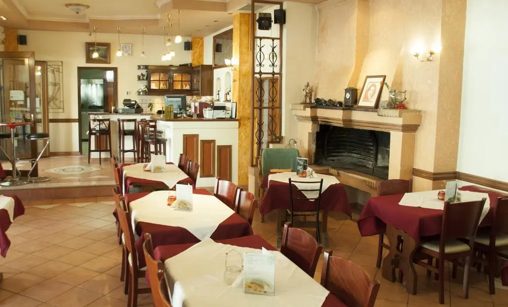 Stavrodromi Hotel