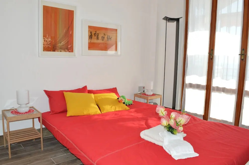 House Esperia