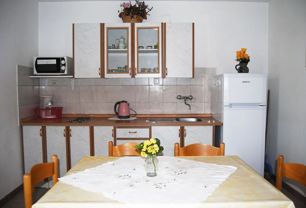Apartments and Rooms Slavica