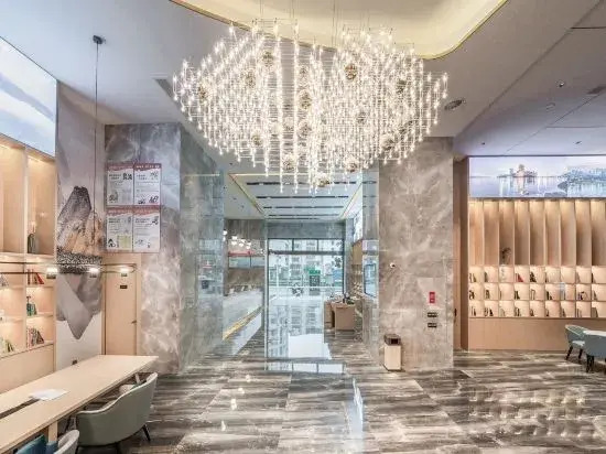 Wanda Yue, Luzhou Bubugao Square