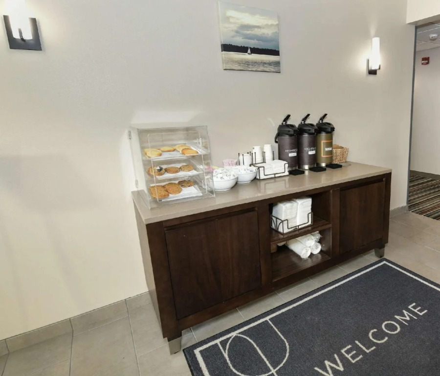 Country Inn & Suites by Radisson, Grand Forks, ND