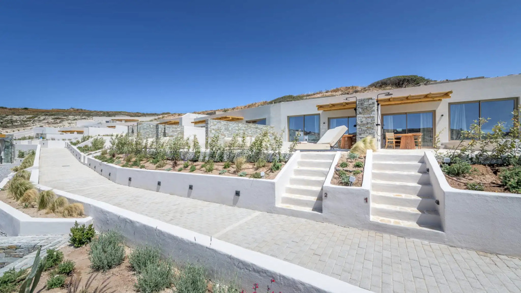 Solus Suites Milos
