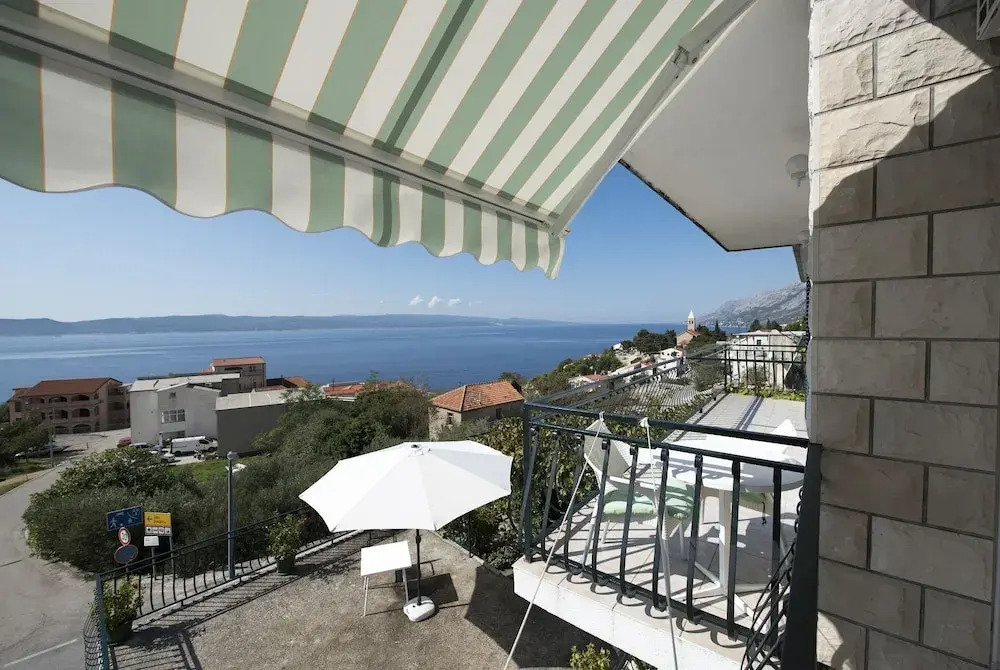 Robert - sea View - A2