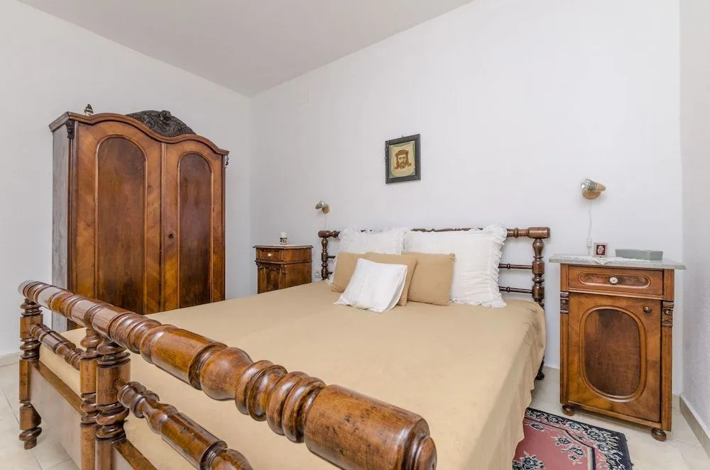 Apartments and Room Lucijo