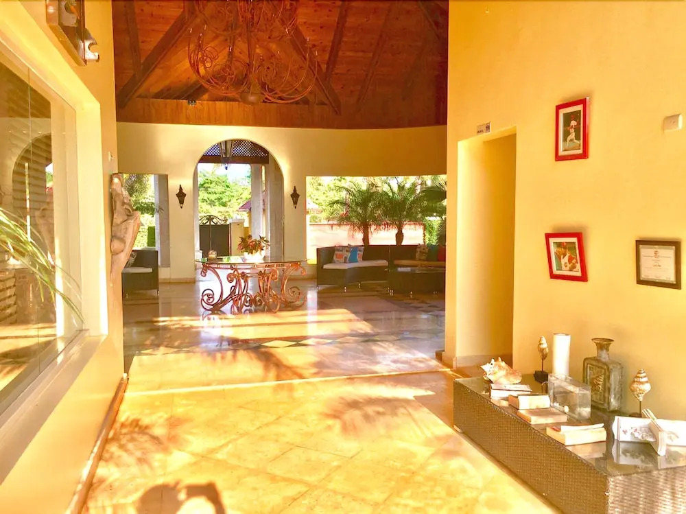 Grand Hotel Las Galeras Suites & Spa